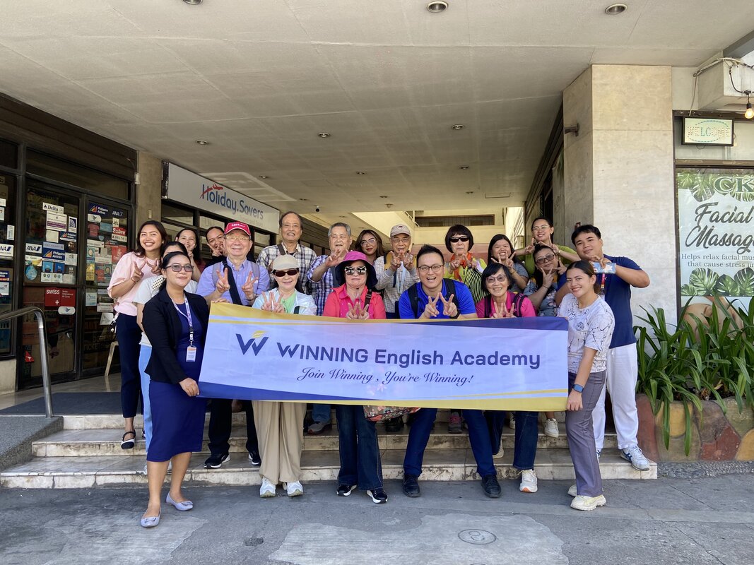 Winning English 黃金年華遊學之旅學員在宿霧合影