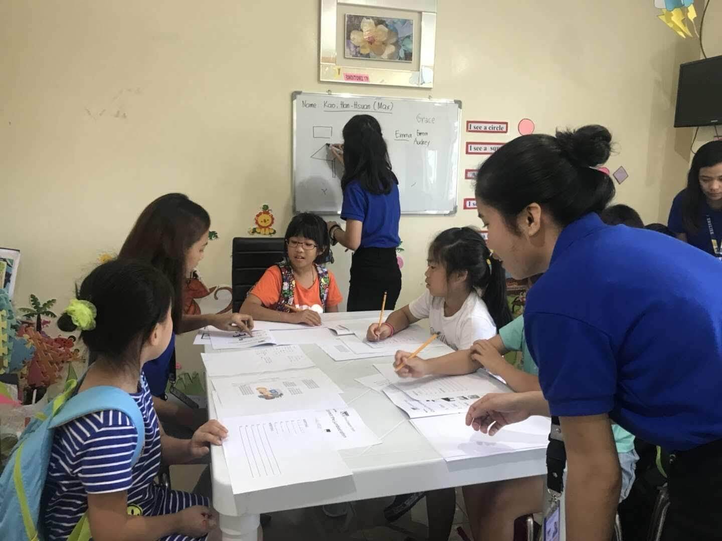 tre-em-co-nen-di-hoc-tieng-anh-o-philippines-1-minh2